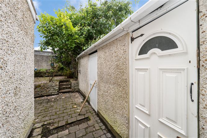 3 Rathlawns, Rathcoole, Co. Dublin