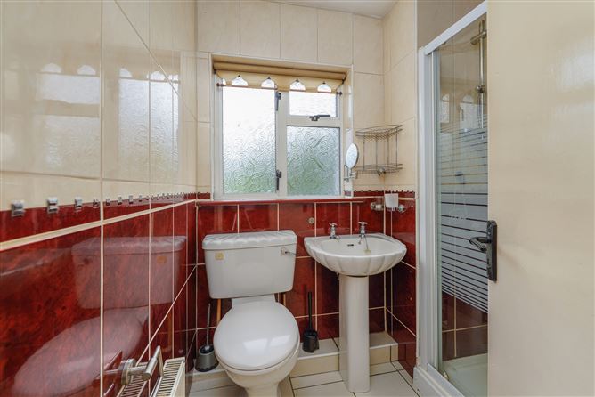 3 Rathlawns, Rathcoole, Co. Dublin