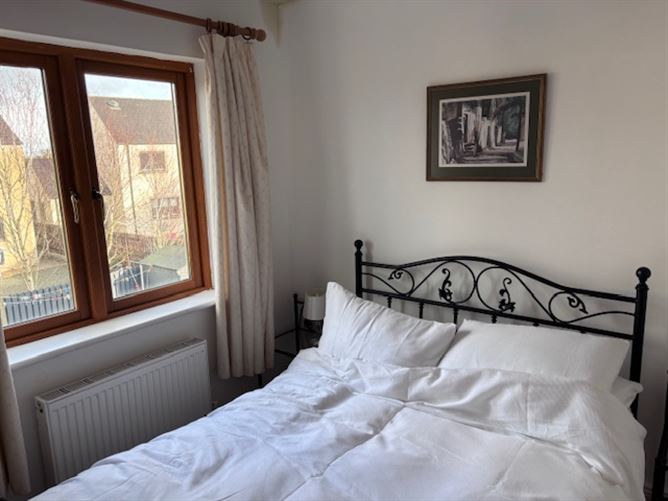 9 The Grange, Kilmore Village, Wexford