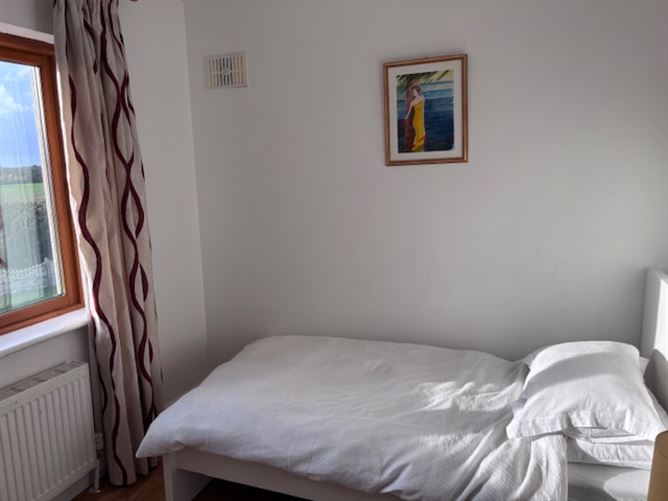 9 The Grange, Kilmore Village, Wexford