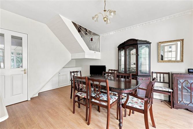35 Grange Park Grove, Raheny, Dublin 5
