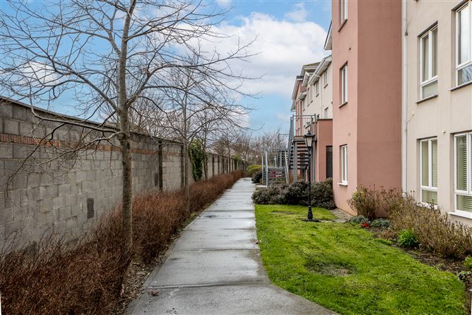 18 Orchard Way, Donaghmede, Dublin 13
