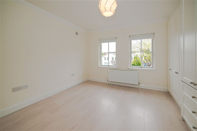 36 Westminster Lawns, Foxrock, Dublin