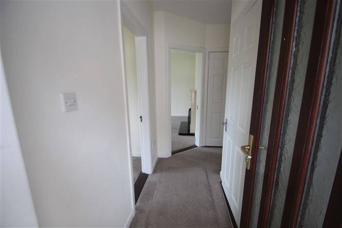 11 Castle Hill, Rock Road, Carrigaline, Cork