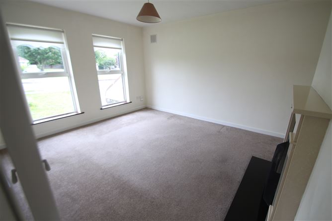 11 Castle Hill, Rock Road, Carrigaline, Cork