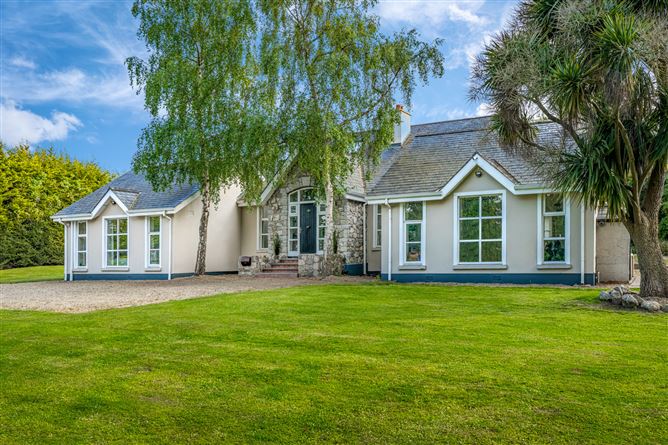 Caladh House, 3 Rathmichael Haven, Ferndale Road, Rathmichael, Dublin 18