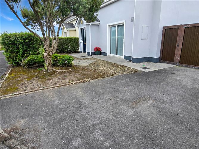 12 Cluain Uillin, Spanish Point Road, Miltown Malbay, Co. Clare