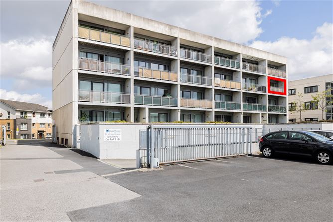 https://photos-a.propertyimages.ie/media/8/1/2/4949218/8d39d6c9-5ff5-46ff-bf9d-d3388a35edb3_l.jpg