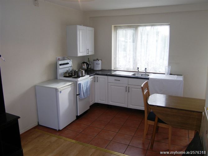 9 Balgriffin Cottages, off Malahide Road, Dublin 13