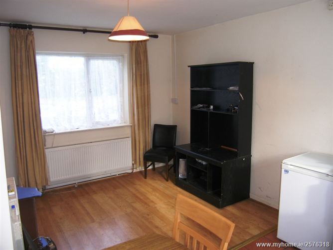9 Balgriffin Cottages, off Malahide Road, Dublin 13