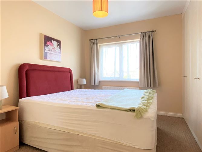 Finavara, 28 Bru na Mara, Fort Lorenzo, Taylor Hill, Galway