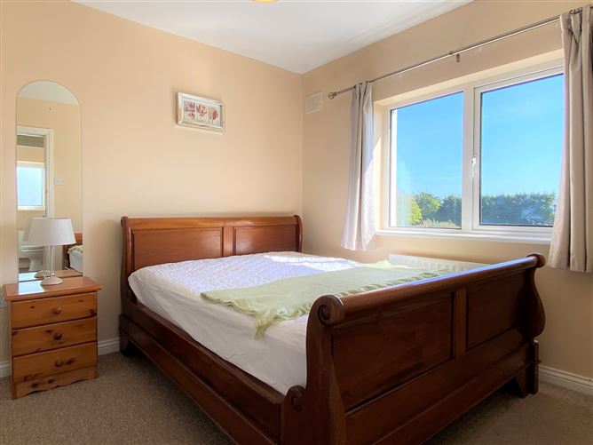 Finavara, 28 Bru na Mara, Fort Lorenzo, Taylor Hill, Galway