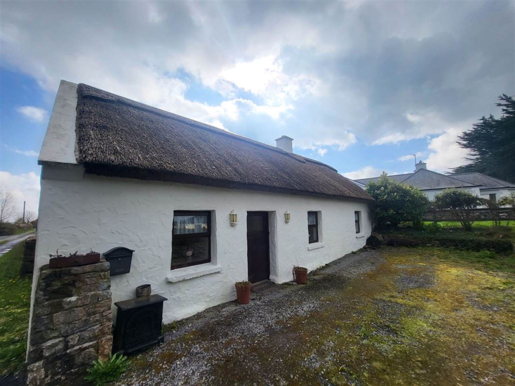 The Thatch, Mile Hill, Ballinrobe, County Mayo
