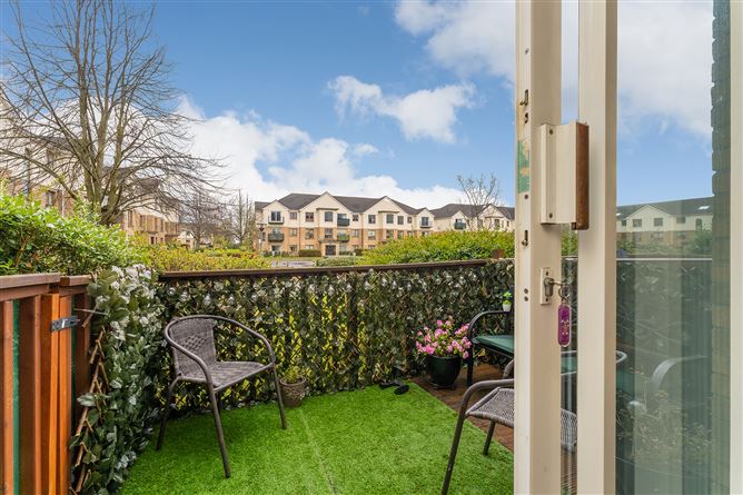 2 The Court, Larch Hill, Santry, Dublin 17