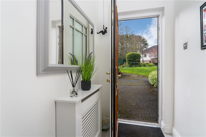 2 The Court, Larch Hill, Santry, Dublin 17