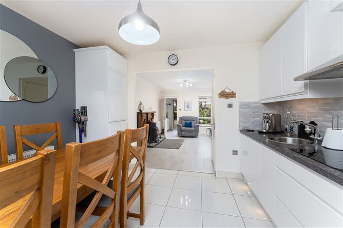 2 The Court, Larch Hill, Santry, Dublin 17