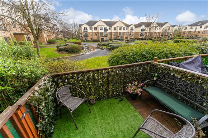 2 The Court, Larch Hill, Santry, Dublin 17