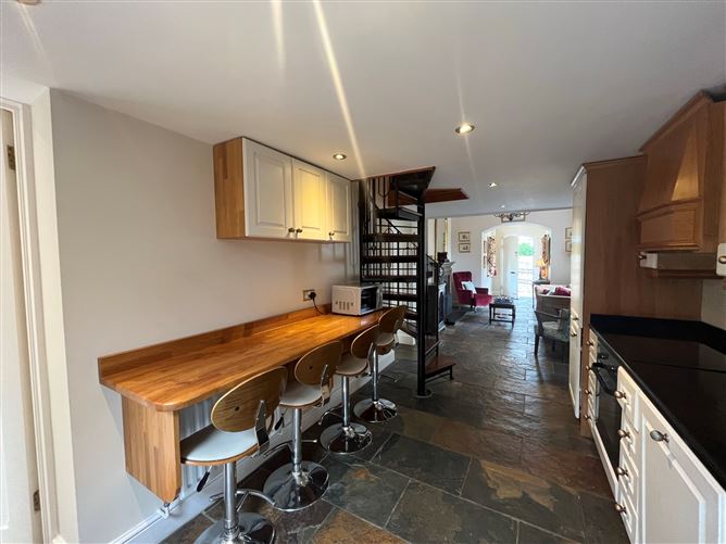 Ardilea Gate Lodge, Mount Anville Road, Mount Merrion, County Dublin