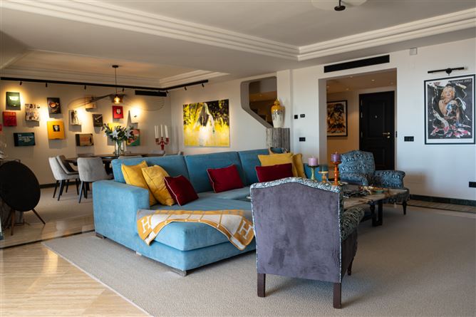 Spain, Marbella, Marbella Golden Mile - COSTA-00532P