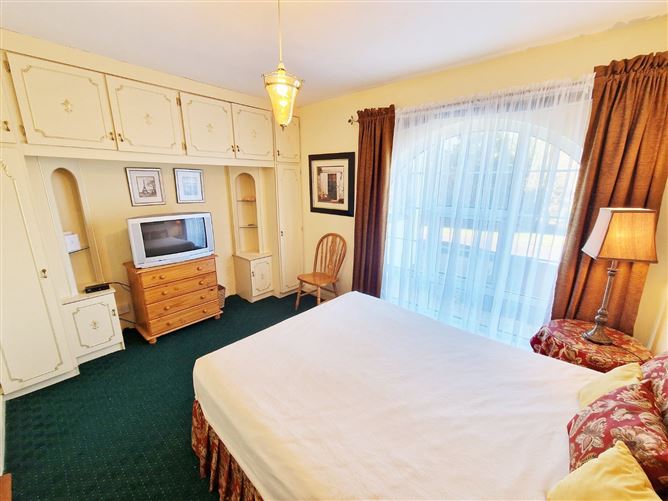 Balleen, Kilmaley, Ennis, Co. Clare