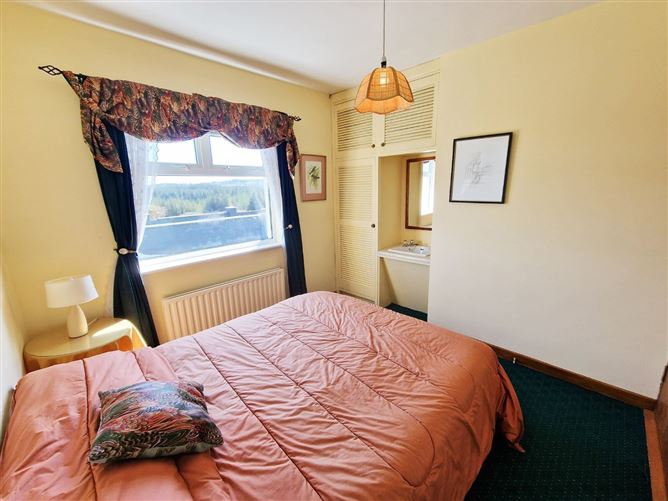 Balleen, Kilmaley, Ennis, Co. Clare