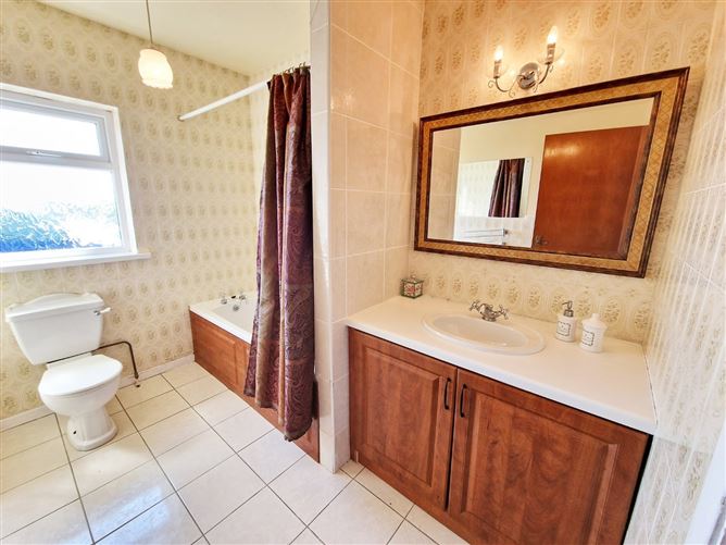 Balleen, Kilmaley, Ennis, Co. Clare