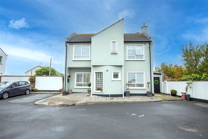 98 Tayleurs Point, Rush, Dublin