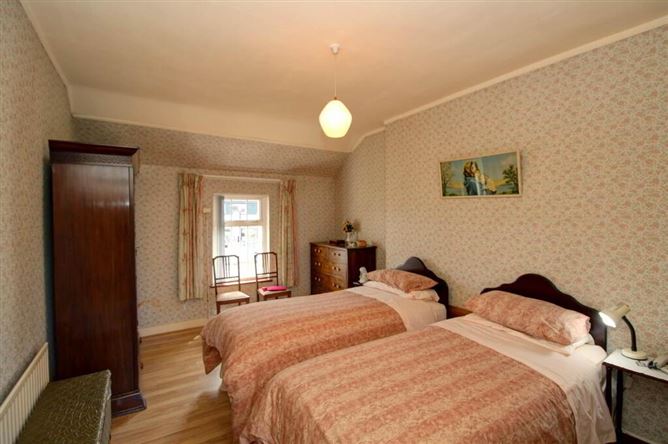 8 McDonagh Terrace, Nenagh, Tipperary