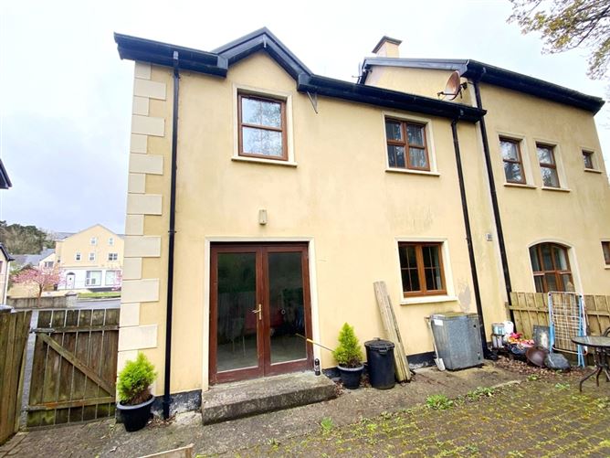 No 7 Aran Court, Ardara, Co. Donegal