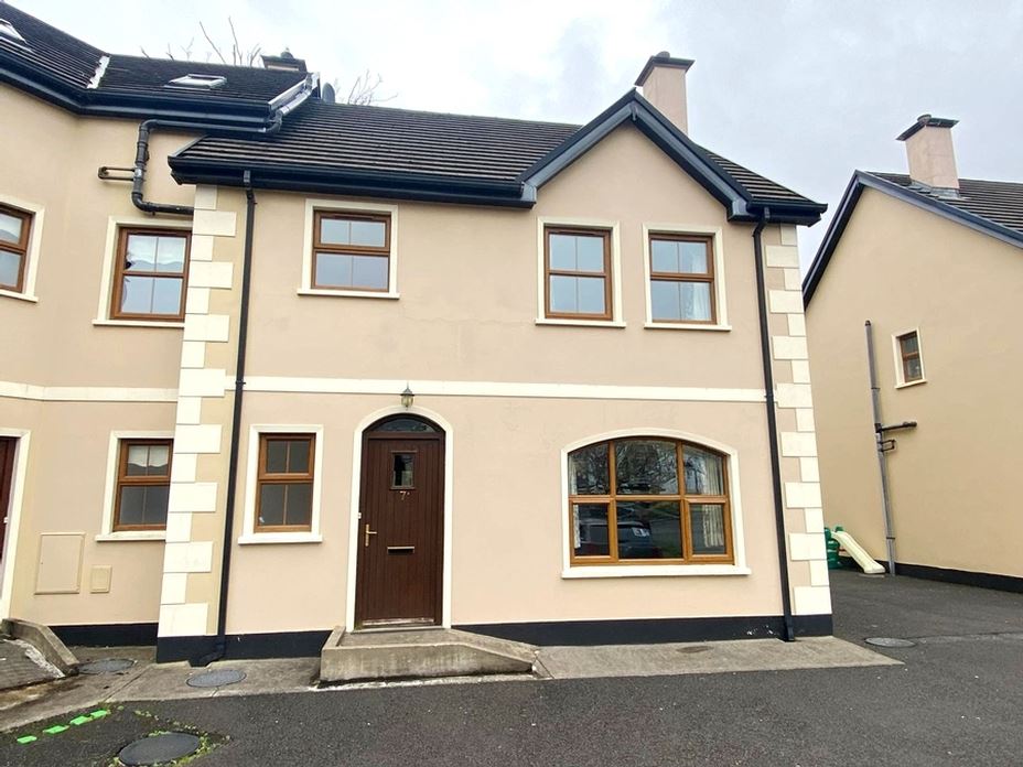 No 7 Aran Court, Ardara, Co. Donegal