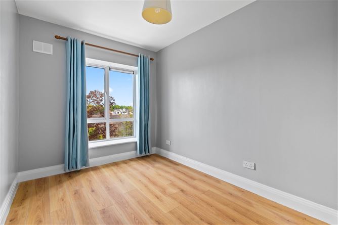 Photo 10 of 17 — Apartment 23, Saint James`s Wood, South Circular Road, Dublin 8