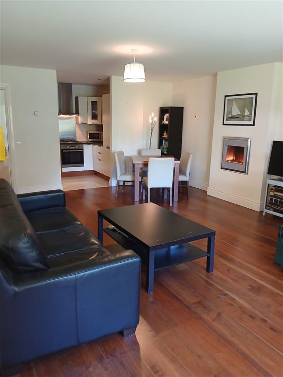 80 BALINTYRE grove, Ballinteer, Dublin 16