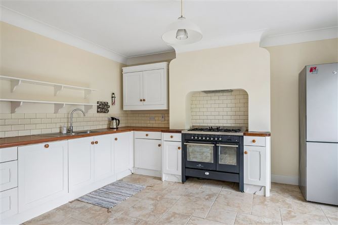 Photo 8 of 24 — 7 Brookwood Crescent, Artane, Dublin 5