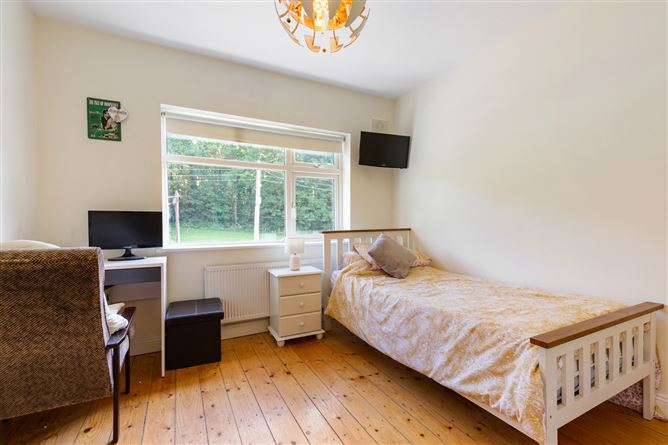 47 Sarsfield Park, Lucan, Co. Dublin