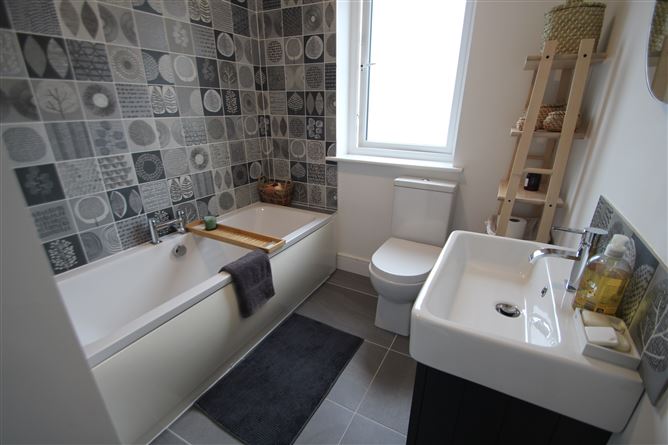 65 Clonlara , Kerry Pike, Cork