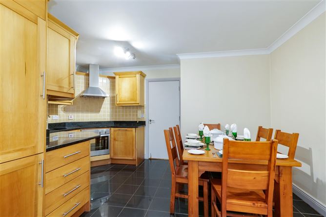 6 Radharc An Chlair, Salthill, Galway