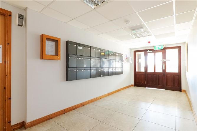 6 Radharc An Chlair, Salthill, Galway