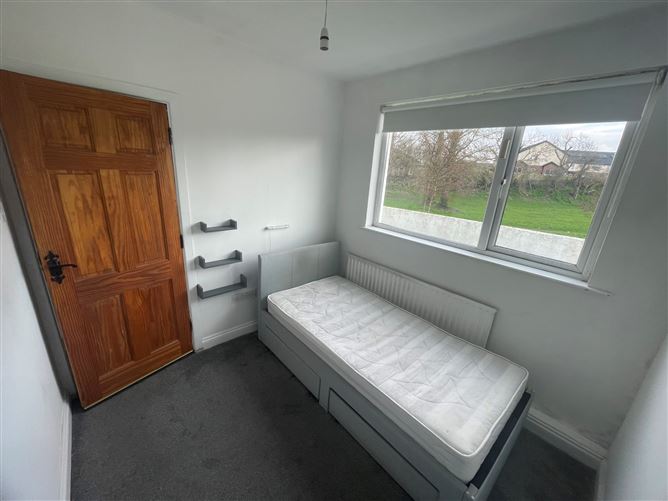 Glendara, Kill, Co. Kildare (Room A, Single Room To Rent)