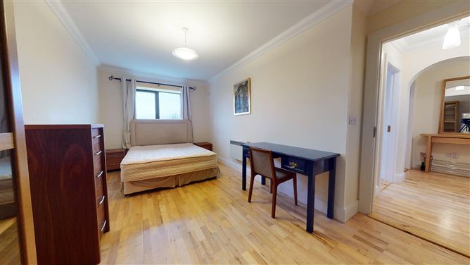 27 Cois Locha, Saleen, Castlebar, Co. Mayo