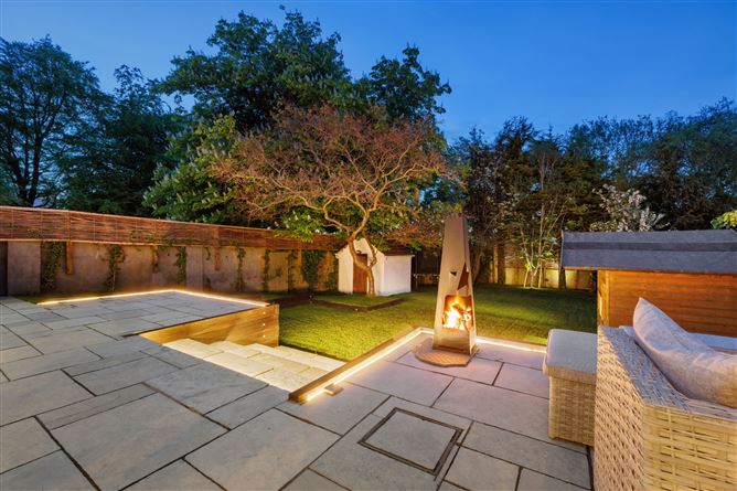 1 Cairn Hill, Foxrock, Dublin 18