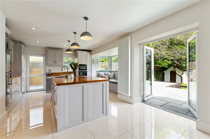 1 Cairn Hill, Foxrock, Dublin 18