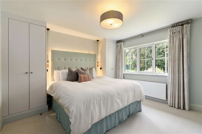 1 Cairn Hill, Foxrock, Dublin 18