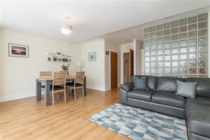 47 Levmoss Avenue, Leopardstown, Dublin 18