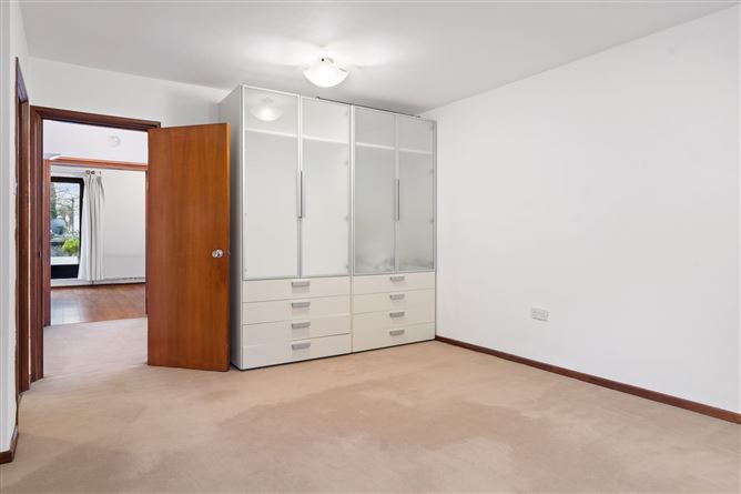3 Heytesbury Court, Ballsbridge, Dublin 4