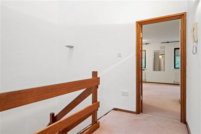 3 Heytesbury Court, Ballsbridge, Dublin 4