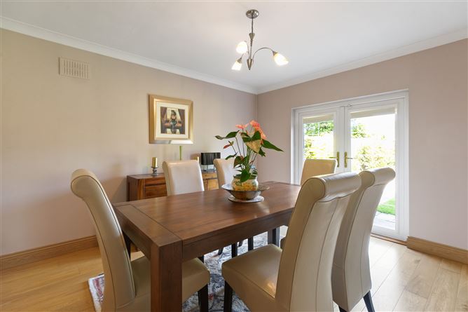 https://photos-a.propertyimages.ie/media/8/1/5/4930518/9da844d3-b0ec-4867-b20e-2b181d325372_l.jpg