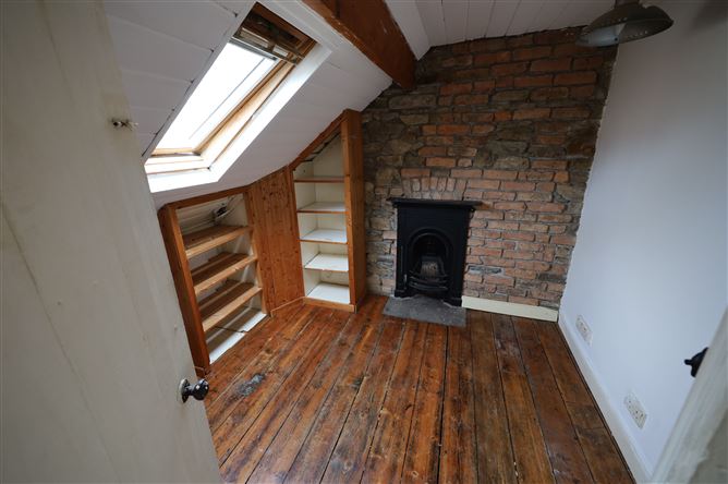 Bloomswood, 3 Seaview Place, Myrtleville, Cork