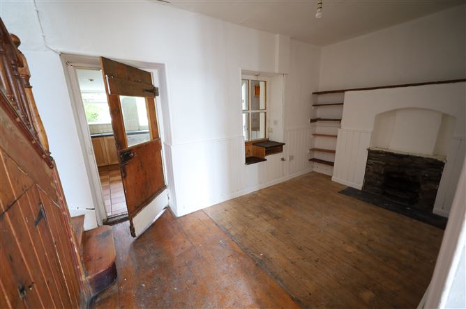 Bloomswood, 3 Seaview Place, Myrtleville, Cork