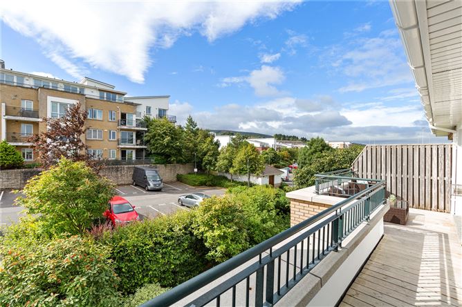 210 Bracken Hill, Blackglen, Sandyford, Dublin 18