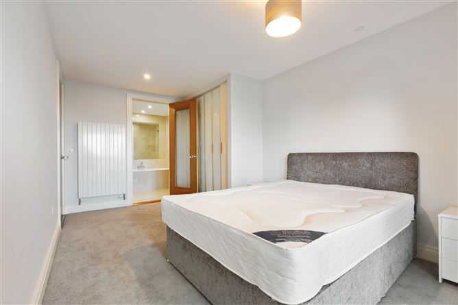 55 Shrewsbury Square, Sandymount Avenue, Ballsbridge, Dublin 4